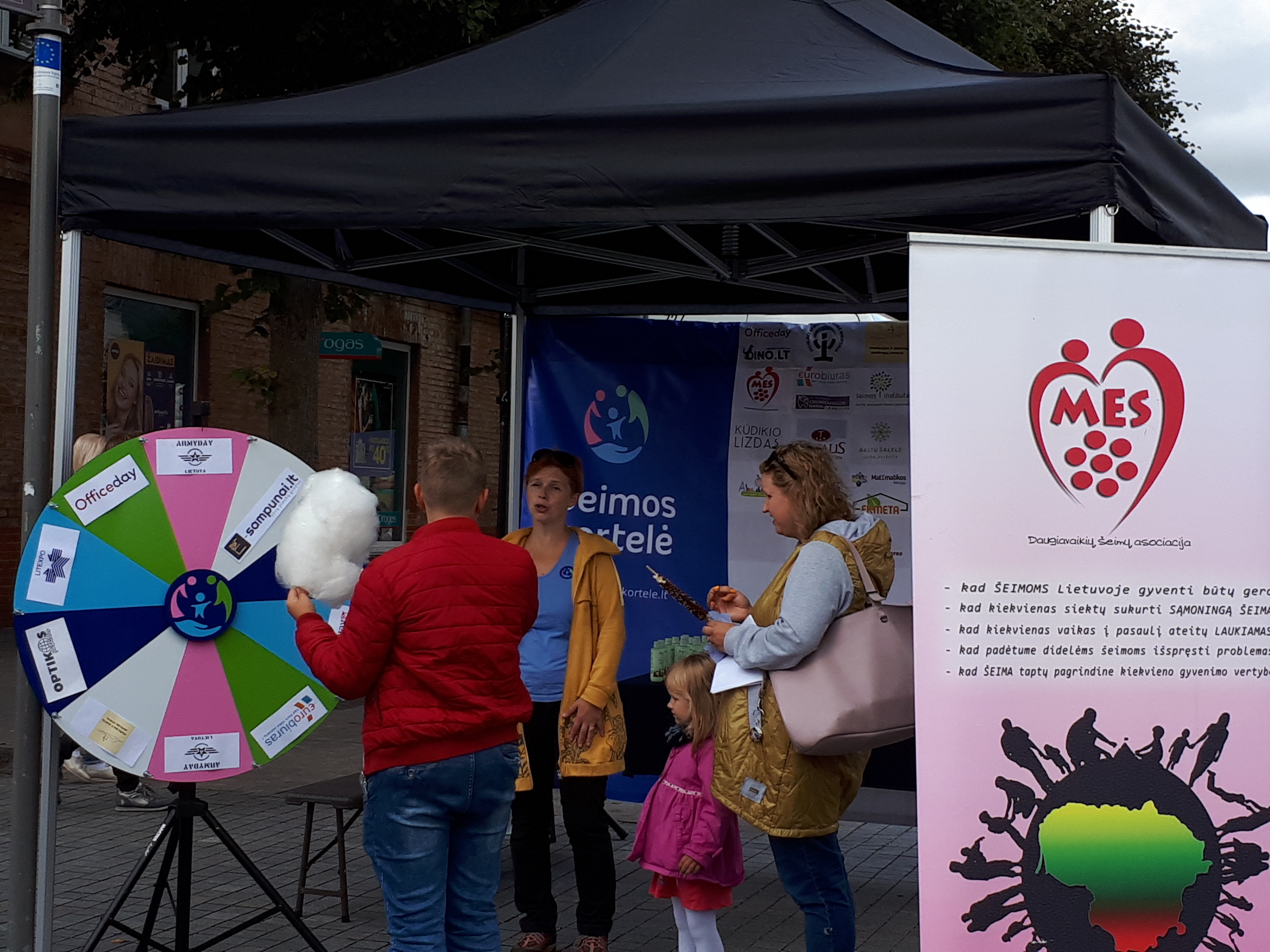 12 nevyriausybinių organizacijų tapo Šeimos kortelės ambasadoriais