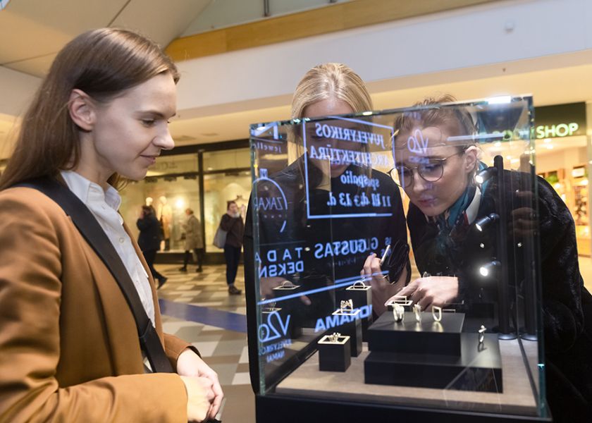 Juvelyrikos gerbėjai neturėtų praleisti: 11 garsių kūrėjų savaitgalį sostinėje pristatys savo darbus