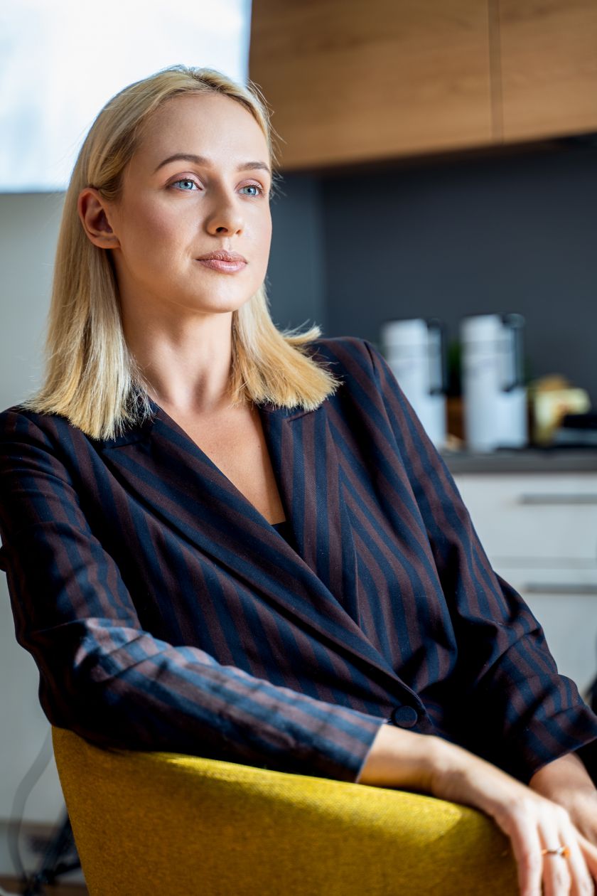 Stilistės V. Šaulytės patarimai naujakuriams: kaip suplanuoti ir susitvarkyti spintą?