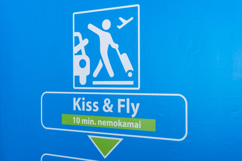 Gera žinia keliautojams: Vilniaus oro uoste startuoja „Kiss and Fly“ sistema