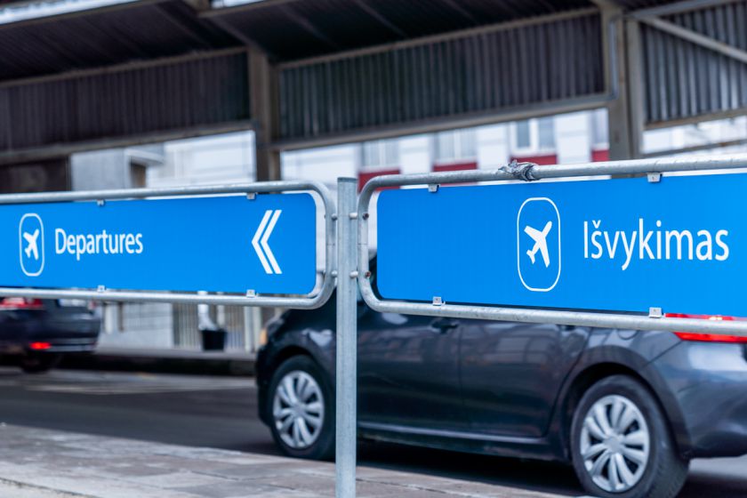 Gera žinia keliautojams: Vilniaus oro uoste startuoja „Kiss and Fly“ sistema