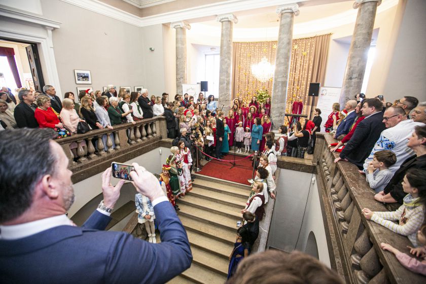 Vilniuje duris atvėrė kasmetinė Tarptautinė Kalėdų labdaros mugė