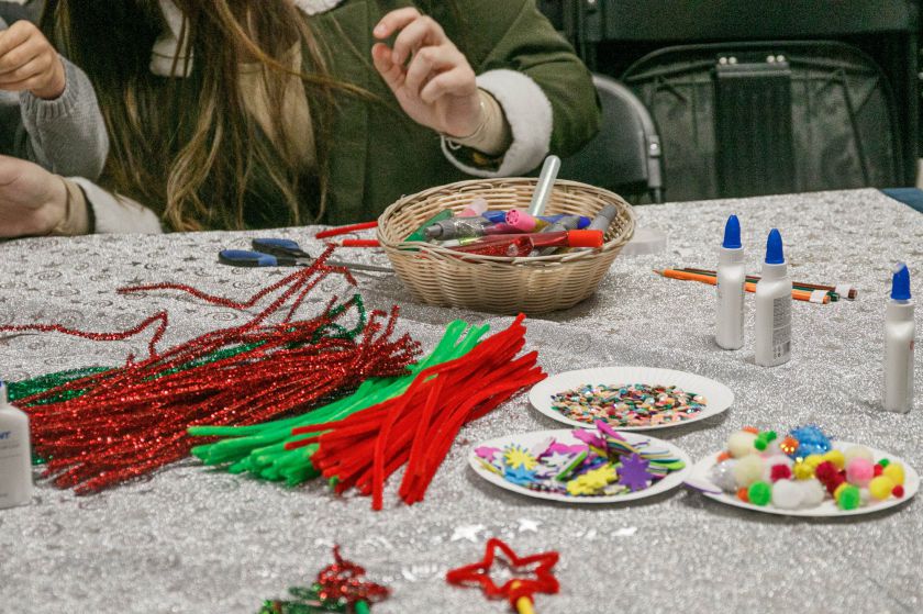 Kauno Kalėdų miestelis lankytojus stebina užsiėmimų gausa – įdomios edukacijos vyksta kasdien