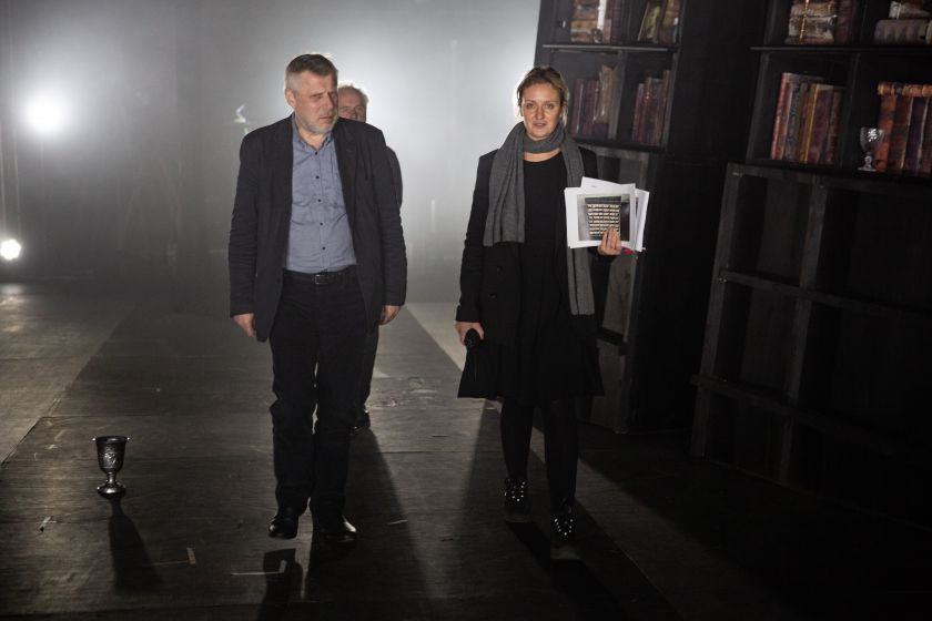 Išlauktas įvykis Vilniaus mažajame teatre – Rimas Tuminas grįžta režisuoti spektaklį „Čia nebus mirties“