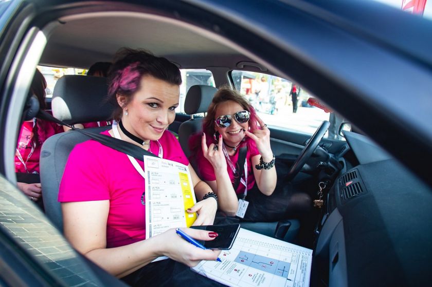 Šilta žiema ir Dakaras kaitina aistras – registracija į „Moterų ralį“  įgauna pagreitį