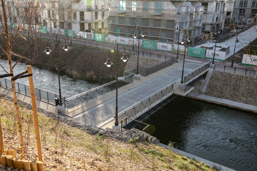 Užupio ir Paupio krantus sujungė naujas pėsčiųjų tiltas