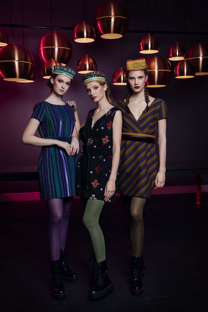 Dizainerė Reda Budvilaitienė tautiniam kostiumui suteikė šiuolaikinės mados pojūtį: siūlo puoštis kasdien