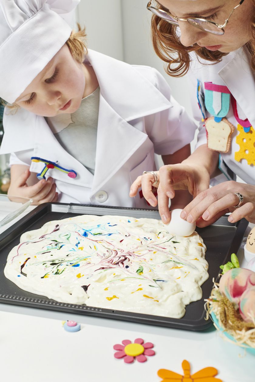 Grietinėlė ir kaklaraiščiai – ingredientai įspūdingiems margučiams išgauti