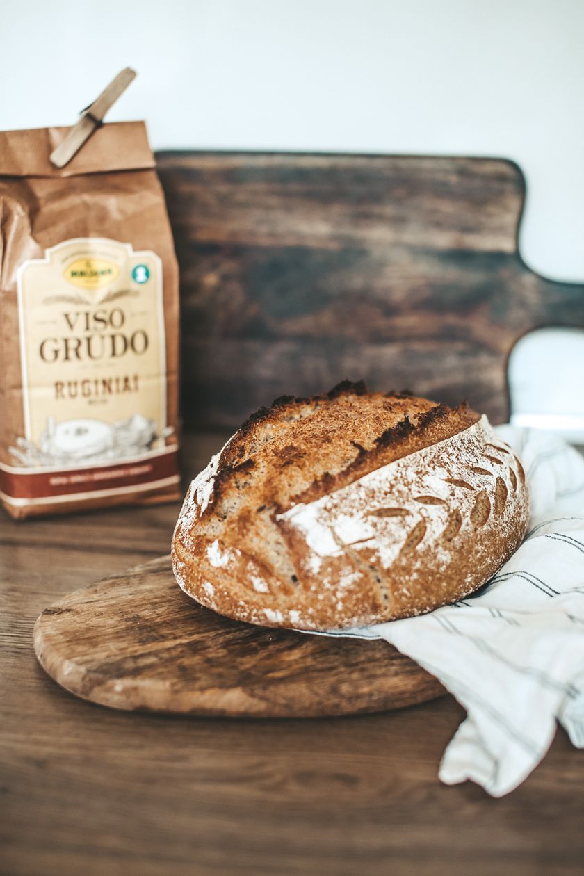 Duonos kepimo pradžiamokslis – 5 netikėti patarimai ir 2 gardūs receptai  