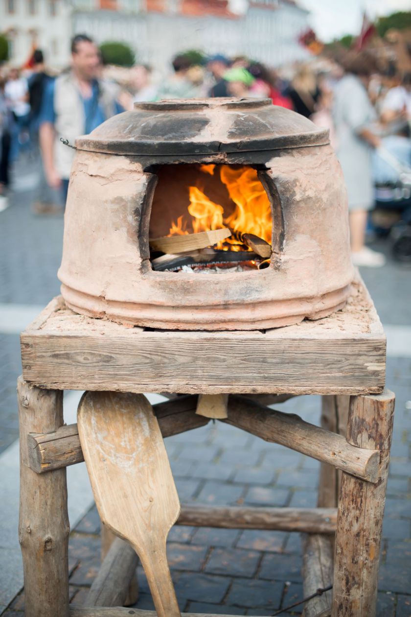 ISTORINĖ ŠV. BALTRAMIEJAUS MUGĖ 9-ĄJĮ KARTĄ KVIEČIA PAŽINTI VIDURAMŽIŲ IR RENESANSO EPOCHŲ AMATŲ TRADICIJAS