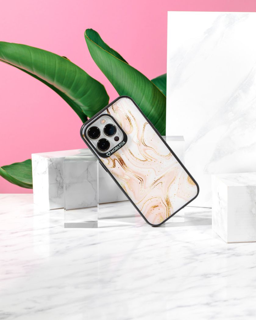 Į Lietuvą žengia išskirtinių dėklų telefonams gamintojas