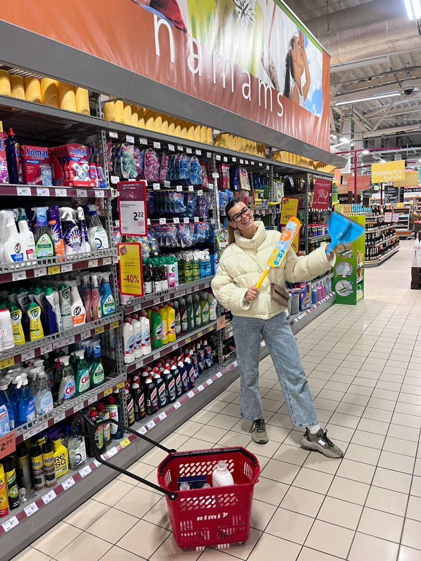 Laura Mazalienė: „Kai šeimoje – trys vaikai, tenka tvarkytis kasdien“