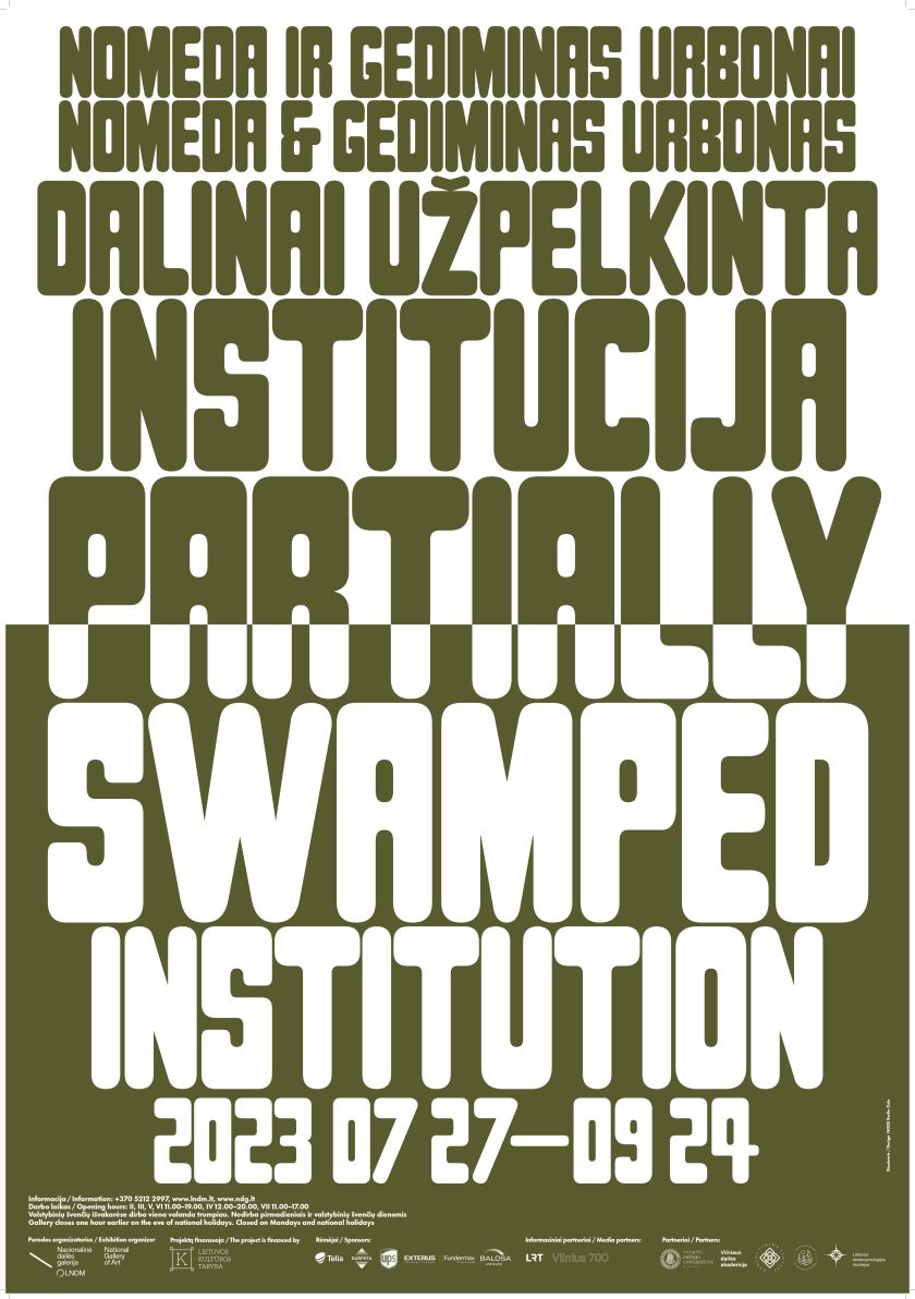 
Menininkai Nomeda ir Gediminas Urbonai Nacionalinėje dailės galerijoje Vilniuje įrengė pelkę                