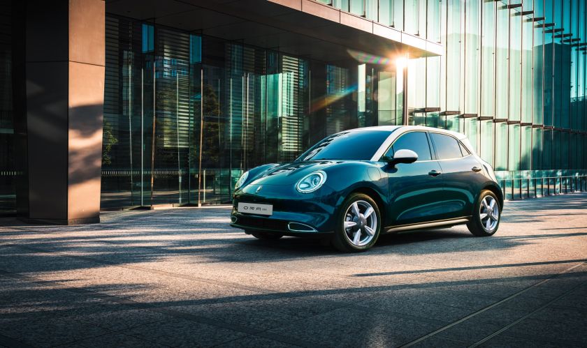 
Į Lietuvą žengė elektromobilis „GWM ORA“: pradėta prekyba                