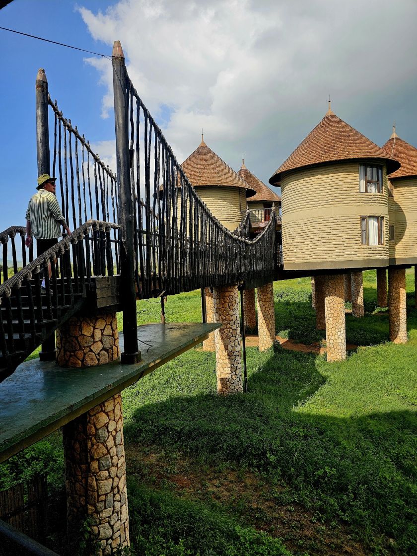 
Įstabaus grožio gamta, įspūdingas safaris ir pažintis su beždžionių policija: kuo Saugirdui Vaitulioniui įsiminė kelionė į Keniją?                