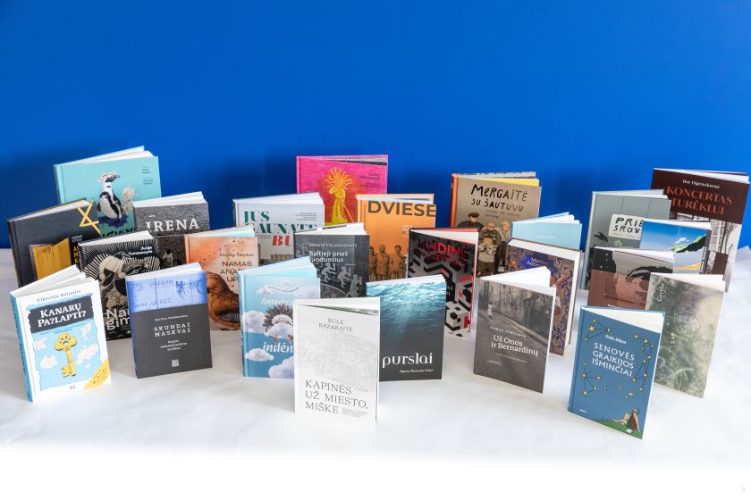 
Vilniaus knygų mugėje paskelbti akcijos „Metų knygos rinkimai 2023“ nominantai                