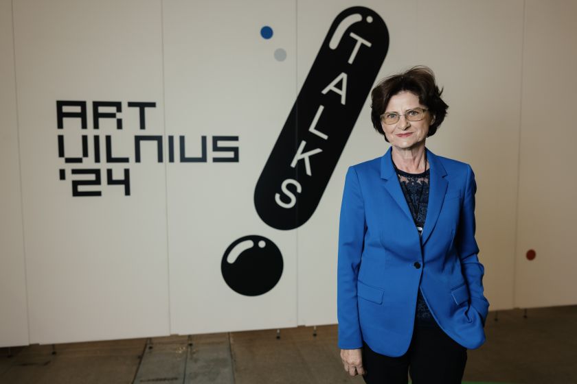 
Penktadienį prasideda „ArtVilnius’24“: šventinis tortas ir komplimentai augančiai meno mugei                