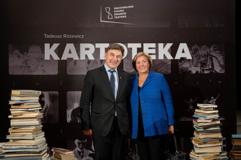 Nacionaliniame Kauno dramos teatre iškilmingas  vakaras – įvyko  premjera „Kartoteka“
