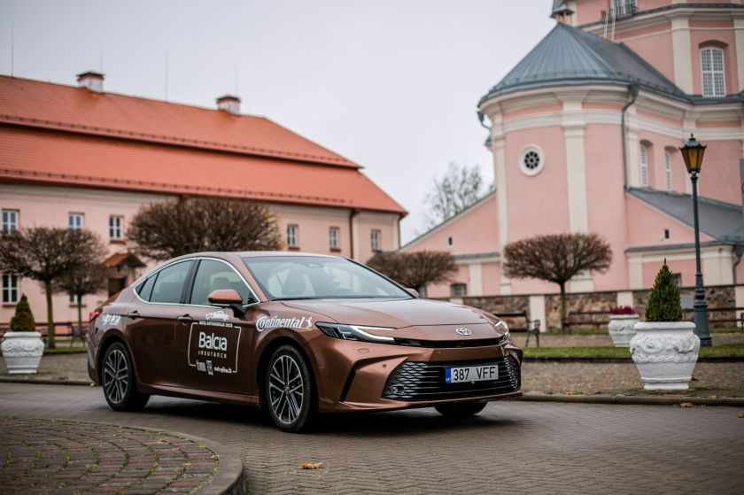 „Metų automobilis 2025“: išrinkti pagrindinės nominacijos finalininkai