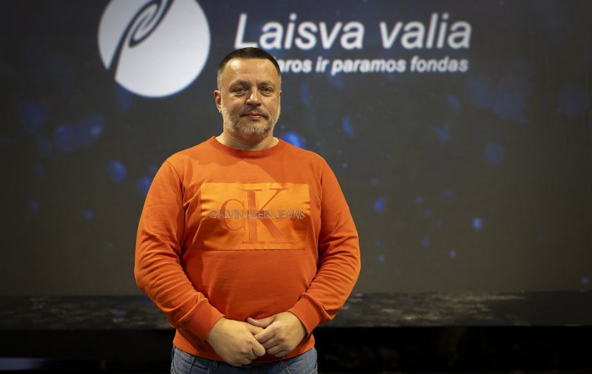 Muzikinio spektaklio visiems „Riešutėliai Pelenei“ premjeroje karūnomis ir tiaromis pasipuošę žiūrovai (fotoreportažas)