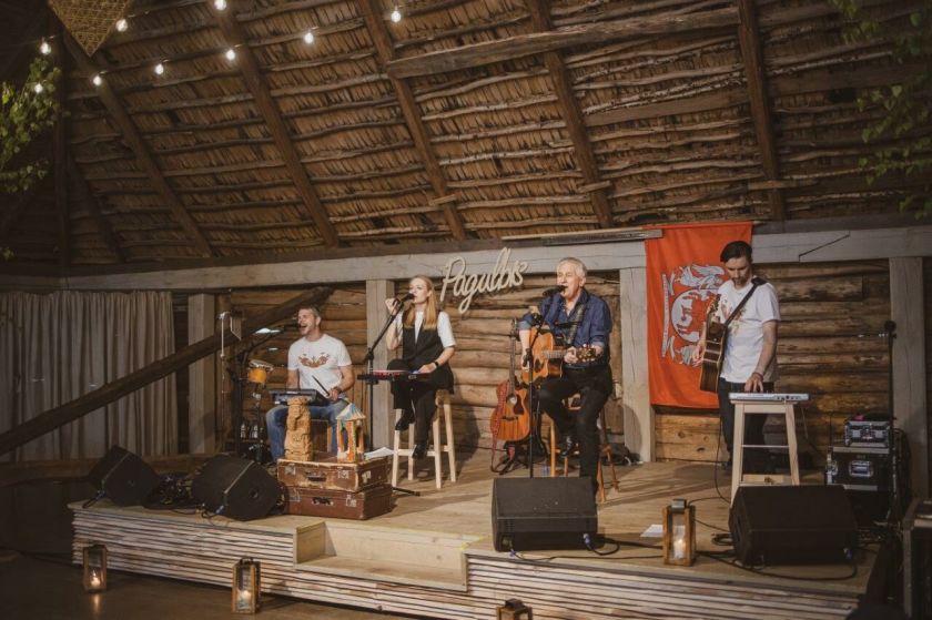 „Pagulbio šeimų festivalis“ kviečia nuotaikingai pažinti paveldą, muziką ir protėvių tradicijas