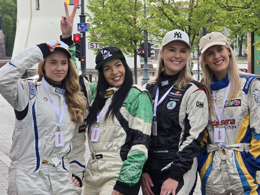 Lietuvoje jau vienuoliktą kartą vyksta „Moterų ralis“