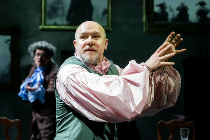 Legendinius teatro kūrėjus vienijančioje trilogijoje vaidinantis R. Cicėnas: „Kanto“ repeticijos vėl sužadino manyje prisnūdusį aktorystės alkį“