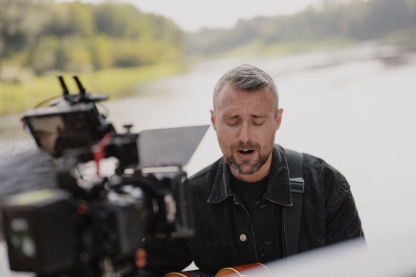 „Live on Water“ pristato autentiškąjį Kazimierą Likšą: „Nesumeluota aplinka leidžia išgirsti save patį“