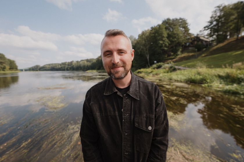 „Live on Water“ pristato autentiškąjį Kazimierą Likšą: „Nesumeluota aplinka leidžia išgirsti save patį“
