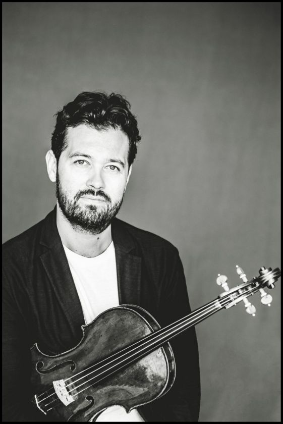 Lygiai už savaitės Vilniuje – garsiojo britų virtuozo Lawrence Power pasirodymas LVSO koncerte