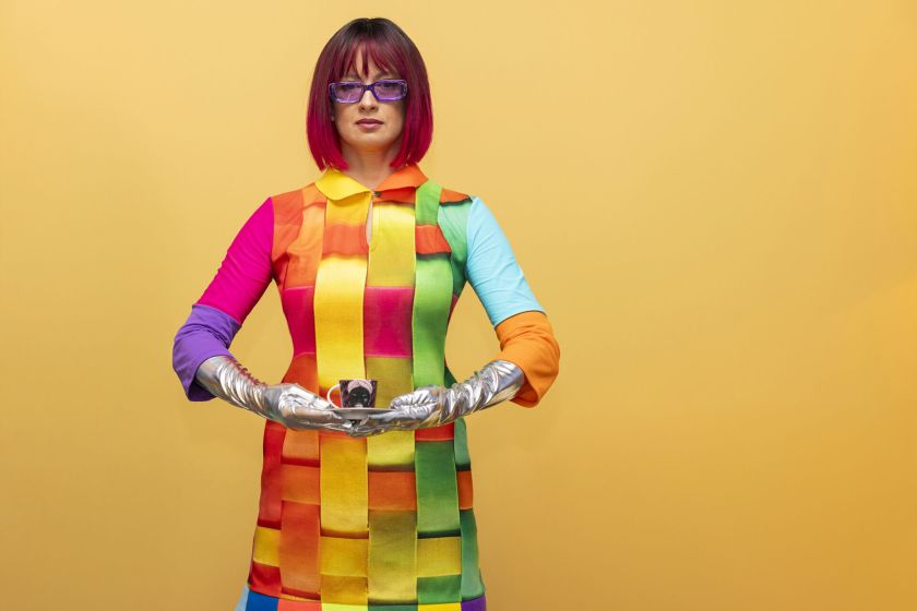 Renata ir Deivis Norvilai tampa ekrano šeima – pristato linksmą istoriją apie robotę auklę